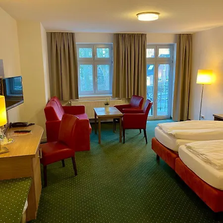 Hotel Scharfe Kurve Lutzow