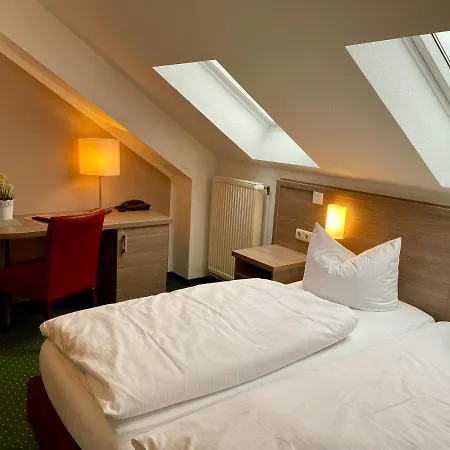 Hotel Scharfe Kurve *