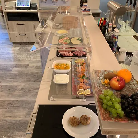 Scharfe Kurve Lutzow