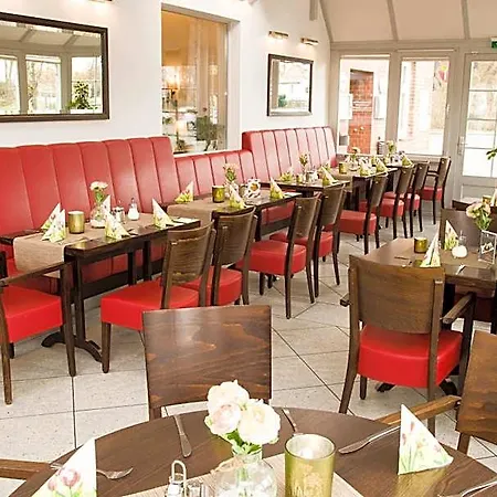Scharfe Kurve Hotel Lutzow