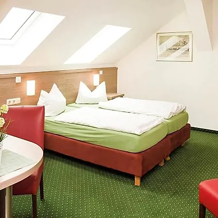 Hotel Scharfe Kurve *