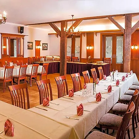 Scharfe Kurve Hotel *