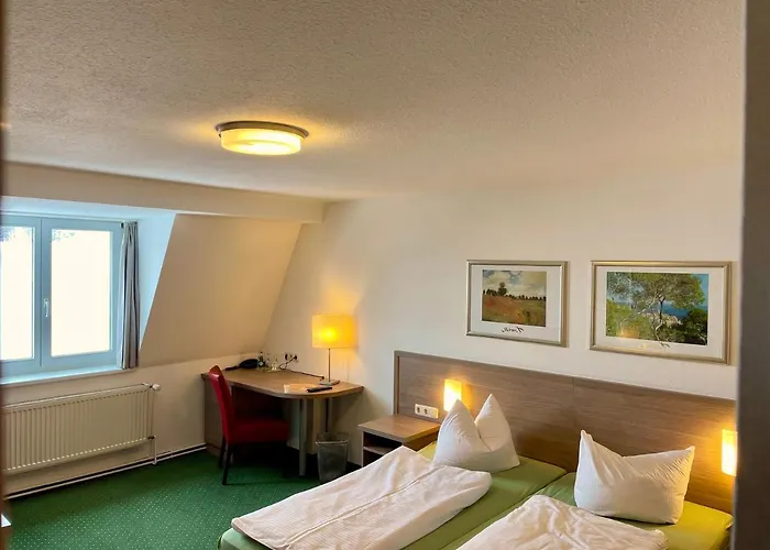 Scharfe Kurve ホテル Lützow