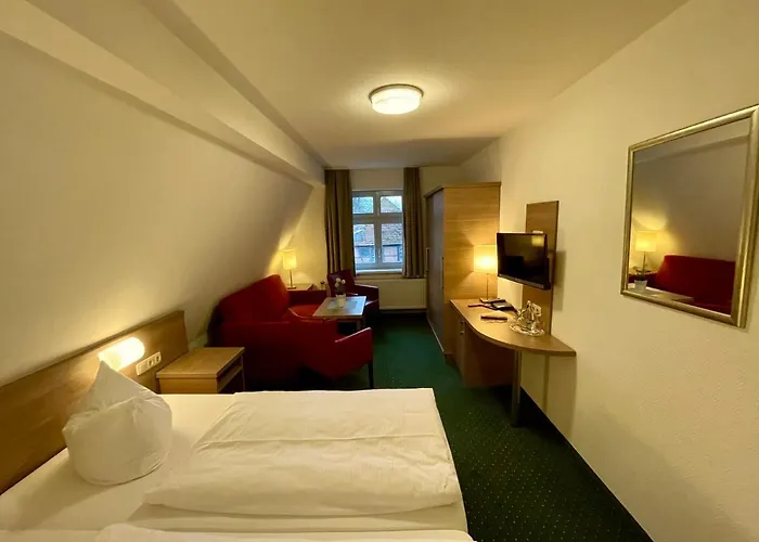 Scharfe Kurve * Lützow