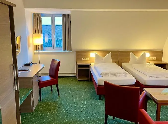 Scharfe Kurve ホテル Lützow