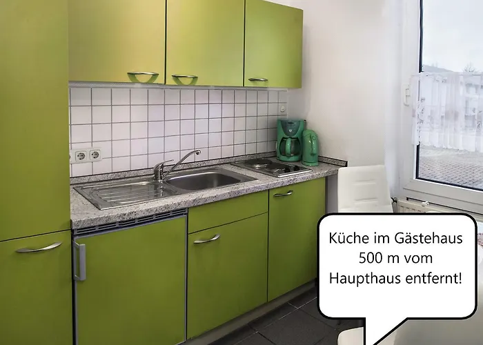 Scharfe Kurve ホテル *